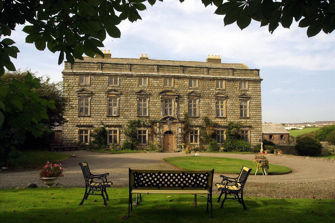 Moresby Hall Exterior foto