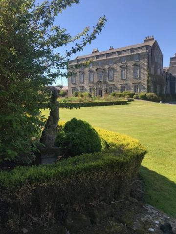 Moresby Hall Exterior foto