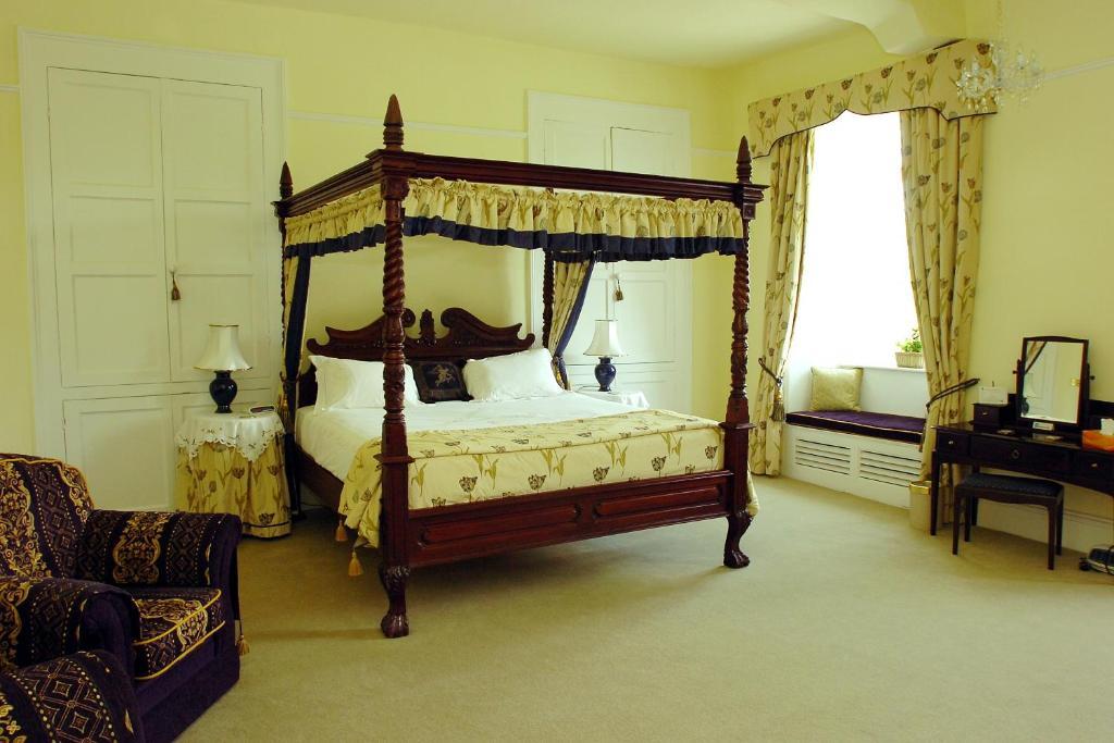 Moresby Hall Quarto foto
